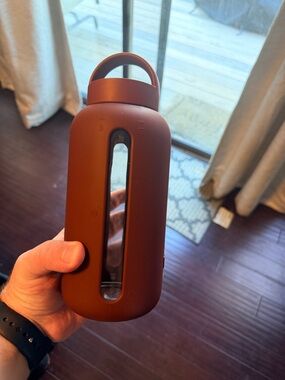 Bink Silicone Sleeve Water Bottle with Carry Handle — Black Cherry - 27 oz